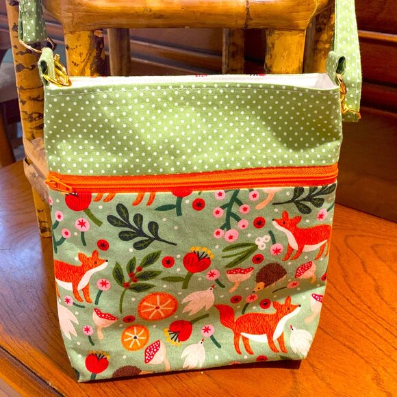 Handmade Cotton 'Foxy' Crossbody Bag with Lining and Magnetic Snap Closure - Picture 2 of 6